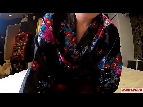 ❤️ Junges Cosplay-Mädchen liebt Sex bis zum Orgasmus mit einem Spritzer in eine Reiterin und einem Blowjob. Asiatisches Mädchen mit haariger Muschi und schönen Titten in traditioneller japanischer Tracht in Amateurvideo zeigt Masturbation mit Fickspielzeug. Sakura 3 OSAKAPORN. ❤️ Porno fb bei uns